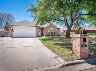 2407 Kingsbury DR, Temple, TX 76502