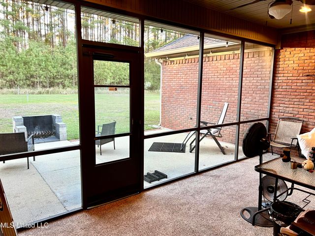 19101 Rucks Krans Road, Moss Point, MS 39562