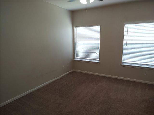 2206 S Bagdad RD B, Leander, TX 78641