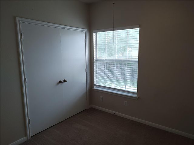 2206 S Bagdad RD B, Leander, TX 78641