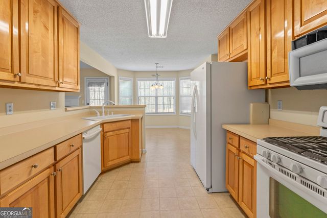 4001 Cool Water Cove, Mcdonough, GA 30253