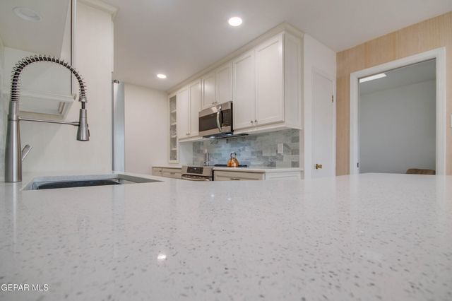 9209 REX Court, El Paso, TX 79925