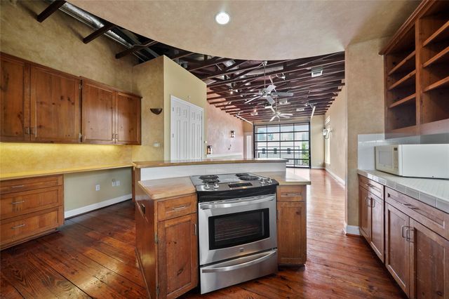 1514 Stanford Street, Houston, TX 77019