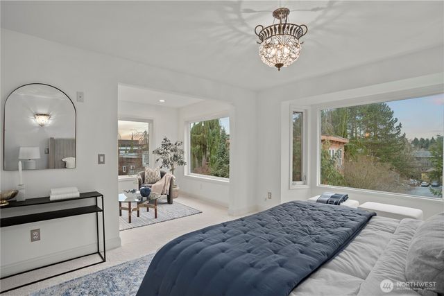 126 6th Court, Kirkland, WA 98033