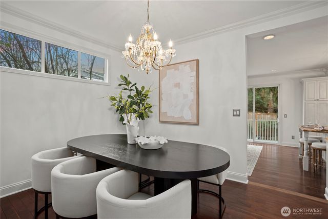 126 6th Court, Kirkland, WA 98033