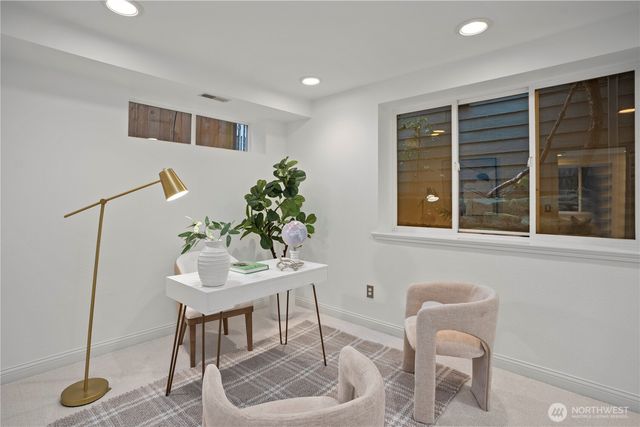 126 6th Court, Kirkland, WA 98033