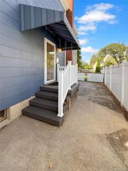 125 Glen Road, North Babylon, NY 11703
