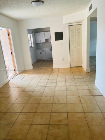 61 W 23rd St 104, Hialeah, FL 33010