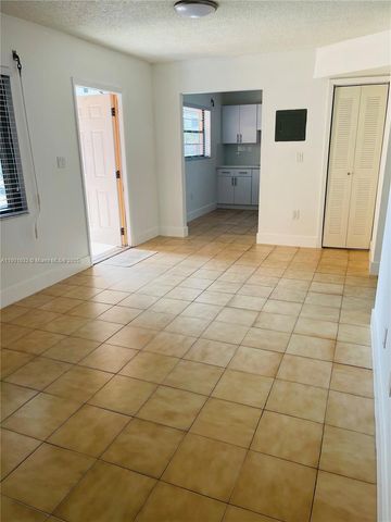 61 W 23rd St 104, Hialeah, FL 33010