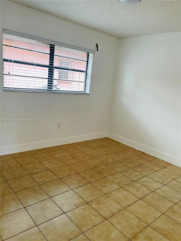 61 W 23rd St 104, Hialeah, FL 33010