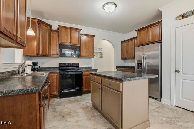 199 Dexterfield Drive, Fuquay Varina, NC 27526