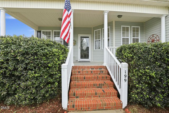 199 Dexterfield Drive, Fuquay Varina, NC 27526