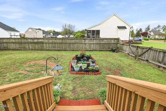 199 Dexterfield Drive, Fuquay Varina, NC 27526