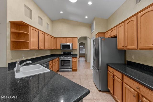 16189 W WHITTON Avenue, Goodyear, AZ 85395