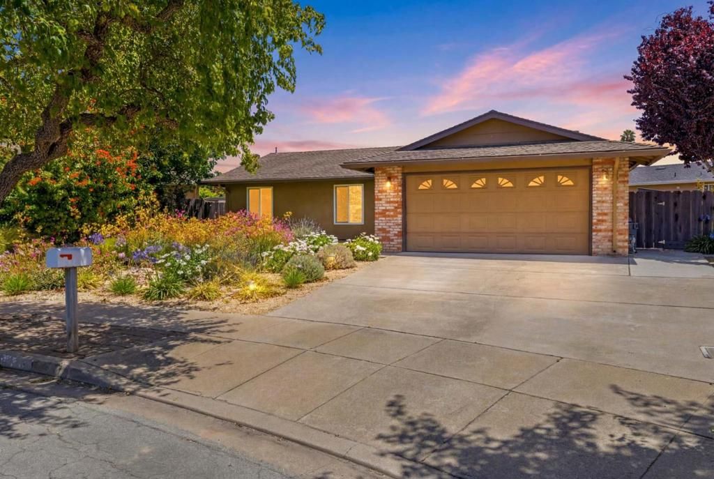 Image 1 of property listing at 12918 Kennedy Circle, Salinas, CA 93906