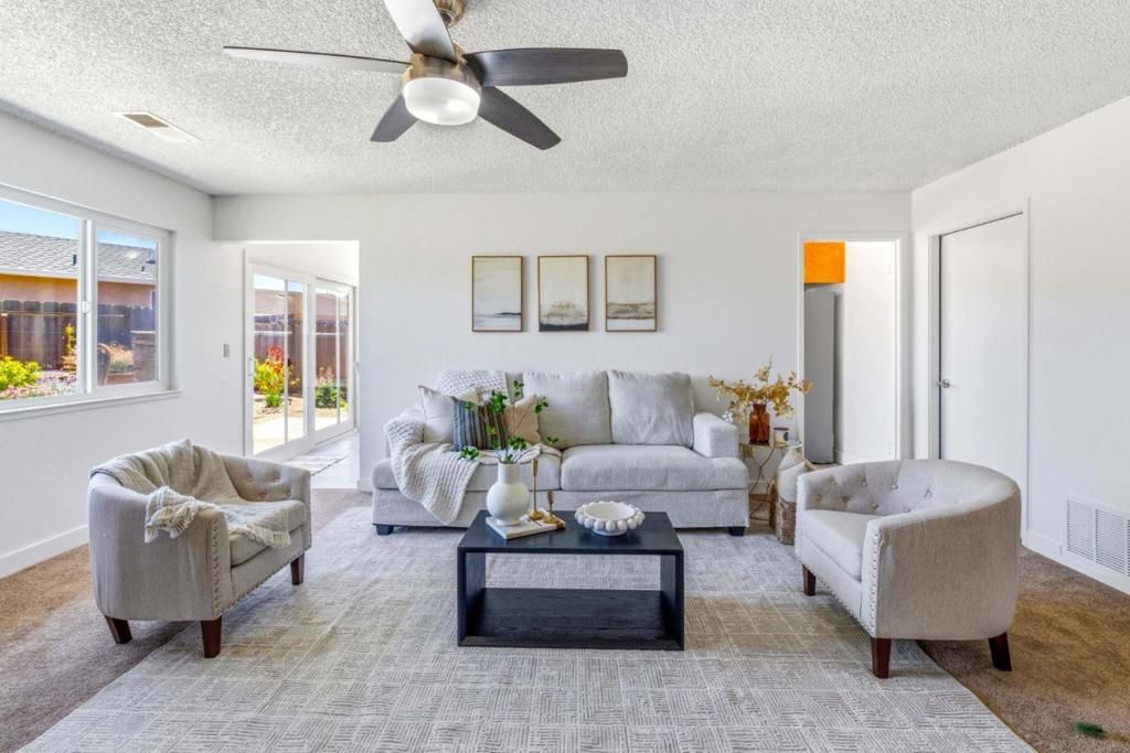 Image 5 of property listing at 12918 Kennedy Circle, Salinas, CA 93906