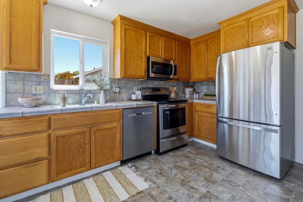 Image 9 of property listing at 12918 Kennedy Circle, Salinas, CA 93906