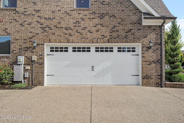 1925 Rivers Landing Dr, Prospect, KY 40059