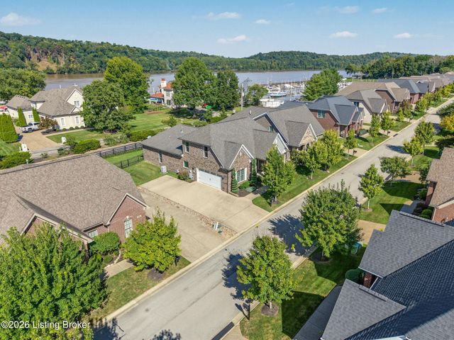 1925 Rivers Landing Dr, Prospect, KY 40059