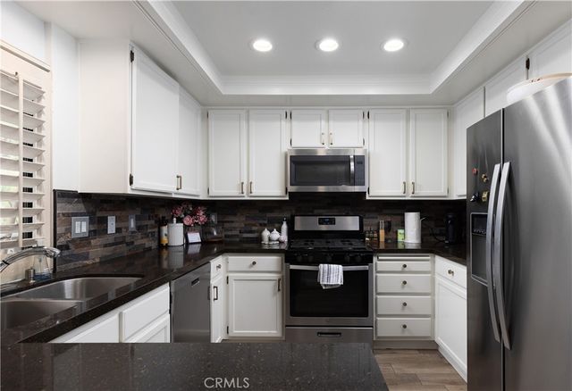 9 Flores, Irvine, CA 92612