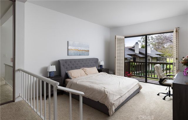 9 Flores, Irvine, CA 92612