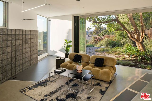 3620 Latrobe Street, Los Angeles, CA 90031