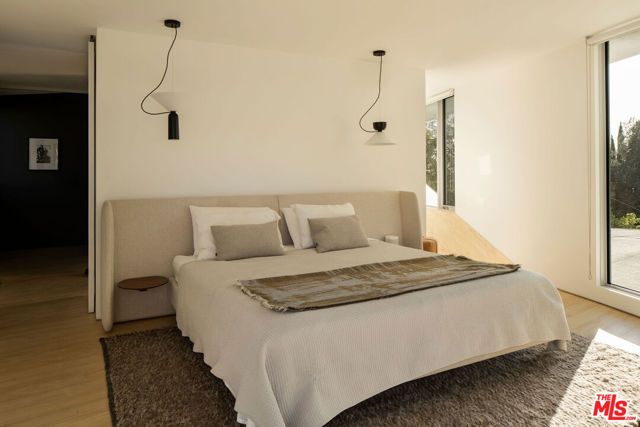 3620 Latrobe Street, Los Angeles, CA 90031