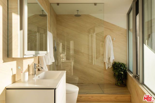 3620 Latrobe Street, Los Angeles, CA 90031