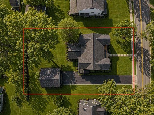 19 Cedar Point DRIVE, Williams Bay, WI 53191