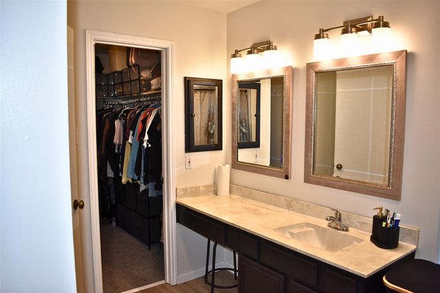 10915 Linwood Court, La Porte, TX 77571