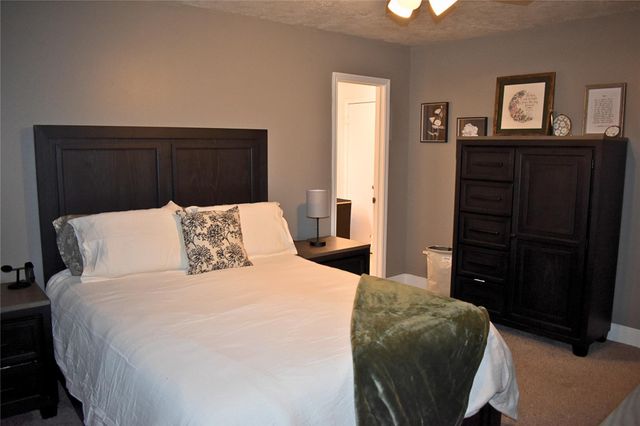 10915 Linwood Court, La Porte, TX 77571