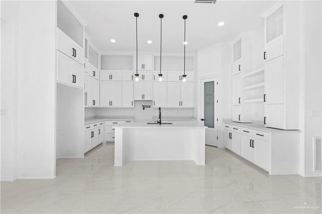 4012 S Duncan Lane, Edinburg, TX 78542
