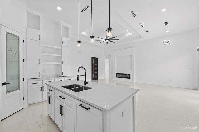 4012 S Duncan Lane, Edinburg, TX 78542
