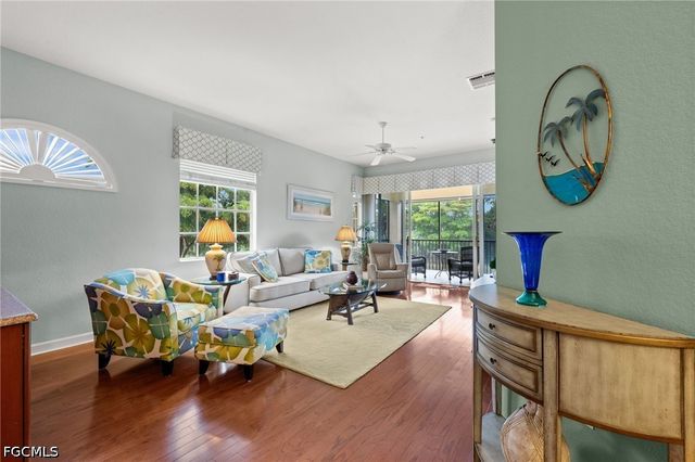 8641 Piazza Del Lago CIR 201, Estero, FL 33928