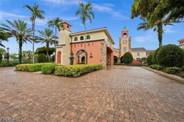 8641 Piazza Del Lago CIR 201, Estero, FL 33928