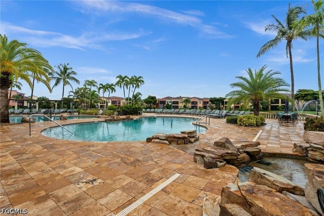 8641 Piazza Del Lago CIR 201, Estero, FL 33928