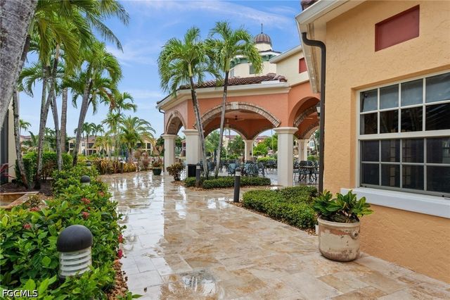 8641 Piazza Del Lago CIR 201, Estero, FL 33928