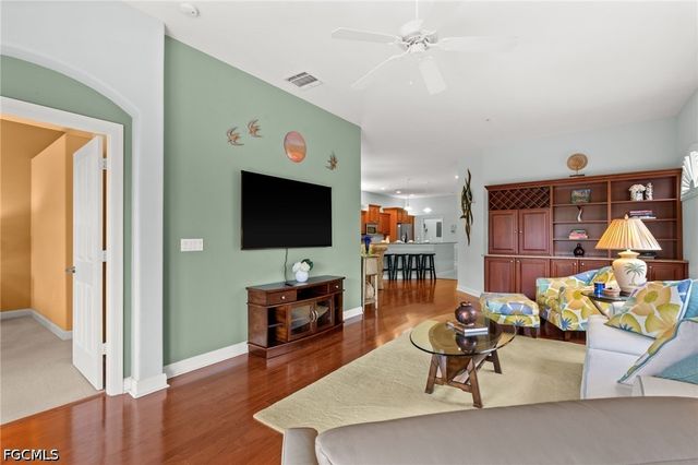 8641 Piazza Del Lago CIR 201, Estero, FL 33928