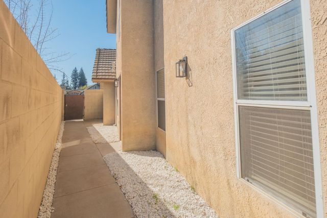 3147 Boulder Avenue, Madera, CA 93637