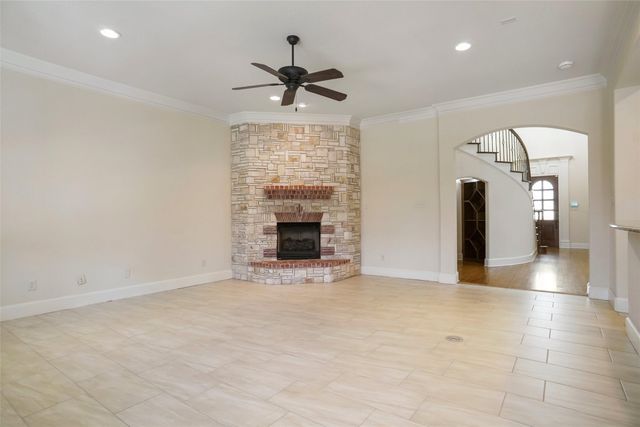 8100 Oak Knoll Drive, North Richland Hills, TX 76182