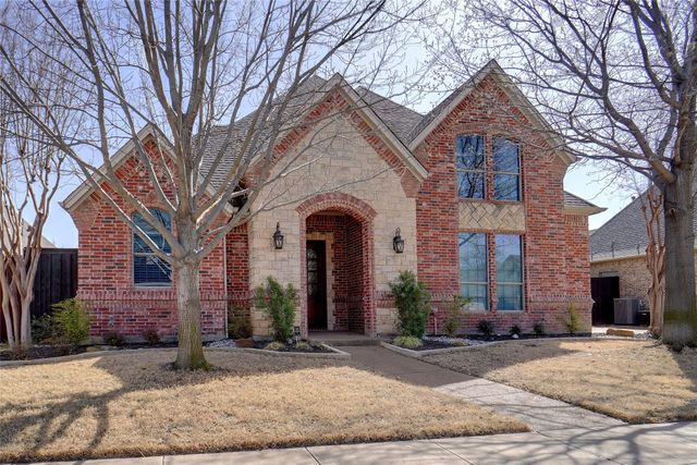 8100 Oak Knoll Drive, North Richland Hills, TX 76182