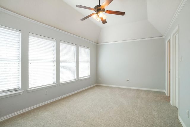 8100 Oak Knoll Drive, North Richland Hills, TX 76182