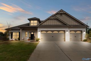 21957 Shearwater Drive, Athens, AL 35613