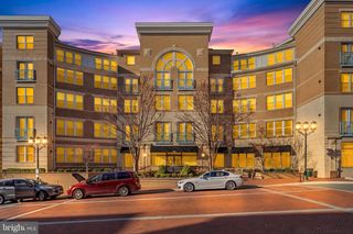12000 MARKET ST #127, Reston, VA 20190