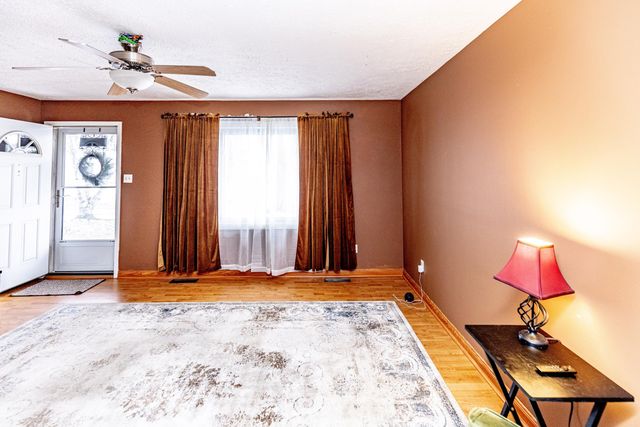 746-1 Acadia Road, Valparaiso, IN 46385