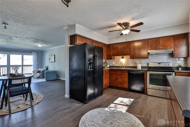 5695 E Coach Drive E, Kettering, OH 45440