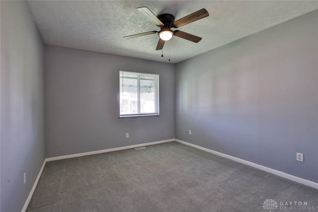 5695 E Coach Drive E, Kettering, OH 45440