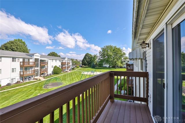 5695 E Coach Drive E, Kettering, OH 45440