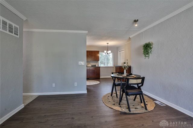 5695 E Coach Drive E, Kettering, OH 45440