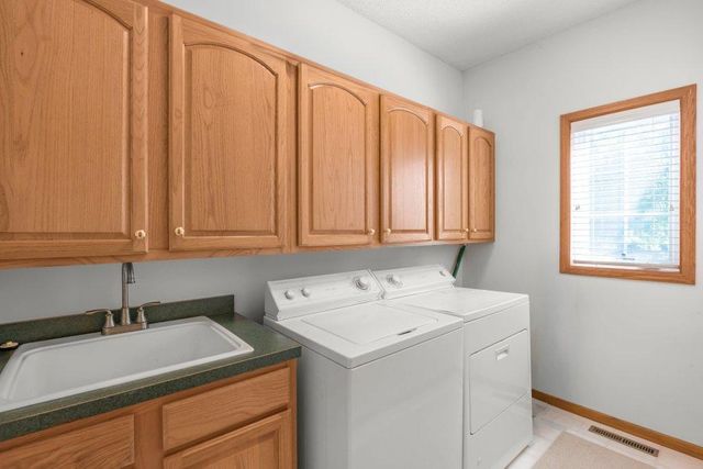 17800 Townline Road, Minnetonka, MN 55345